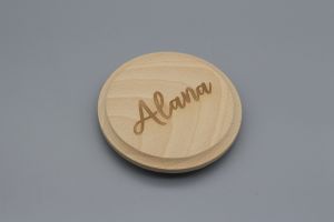 Bierdeckel / Glaseckel mit Wunschlasergravur geschwungene Schrift